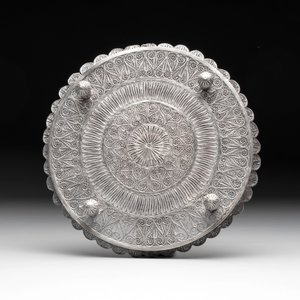An Indo-Persian silver filigree tray and ewer, 19th C. — photo 4