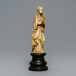 An Indo-Portuguese carved ivory figure of the Madonna, Goa, 18/19th C. — 照片 1
