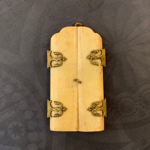 An Indo-Portuguese or Hispano-Philippine ivory triptych, 19th C. or older — 照片 11