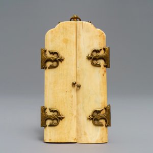 An Indo-Portuguese or Hispano-Philippine ivory triptych, 19th C. or older — 照片 2