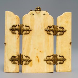 An Indo-Portuguese or Hispano-Philippine ivory triptych, 19th C. or older — 照片 3