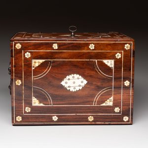 An Indo-Portuguese rosewood table cabinet, Gujarat or Sindh, 17th C. — 照片 10