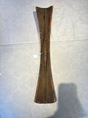 An Indonesian Salawaku shield, Halmahera, Maluku Islands, 19th C. — 照片 7
