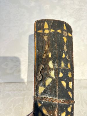 An Indonesian Salawaku shield, Halmahera, Maluku Islands, 19th C. — 照片 10