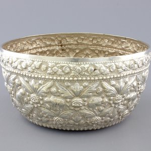 An Indonesian yogya silver bowl, 19th C. — foto 1