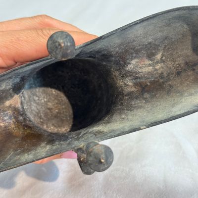 An inscribed Chinese archaistic bronze ritual wine vessel, Jue — photo 11