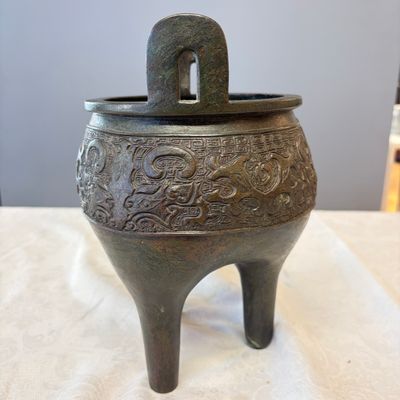 An inscribed Chinese archaistic bronze tripod incense burner with hongmu cover — photo 5