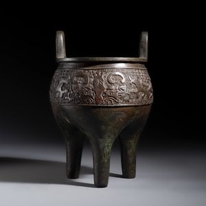 An inscribed Chinese archaistic bronze tripod incense burner with hongmu cover — photo 2