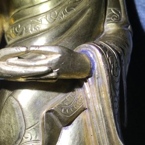 An inscribed Chinese gilt bronze figure of Buddha standing, Qianlong — 照片 14
