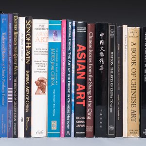 An interesting collection of rare reference works, auction and dealer catalogues on Chinese and Asian art — photo 3