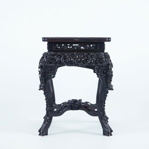 An intricately carved square Chinese wood stand with marble top, 19th C. — photo 2