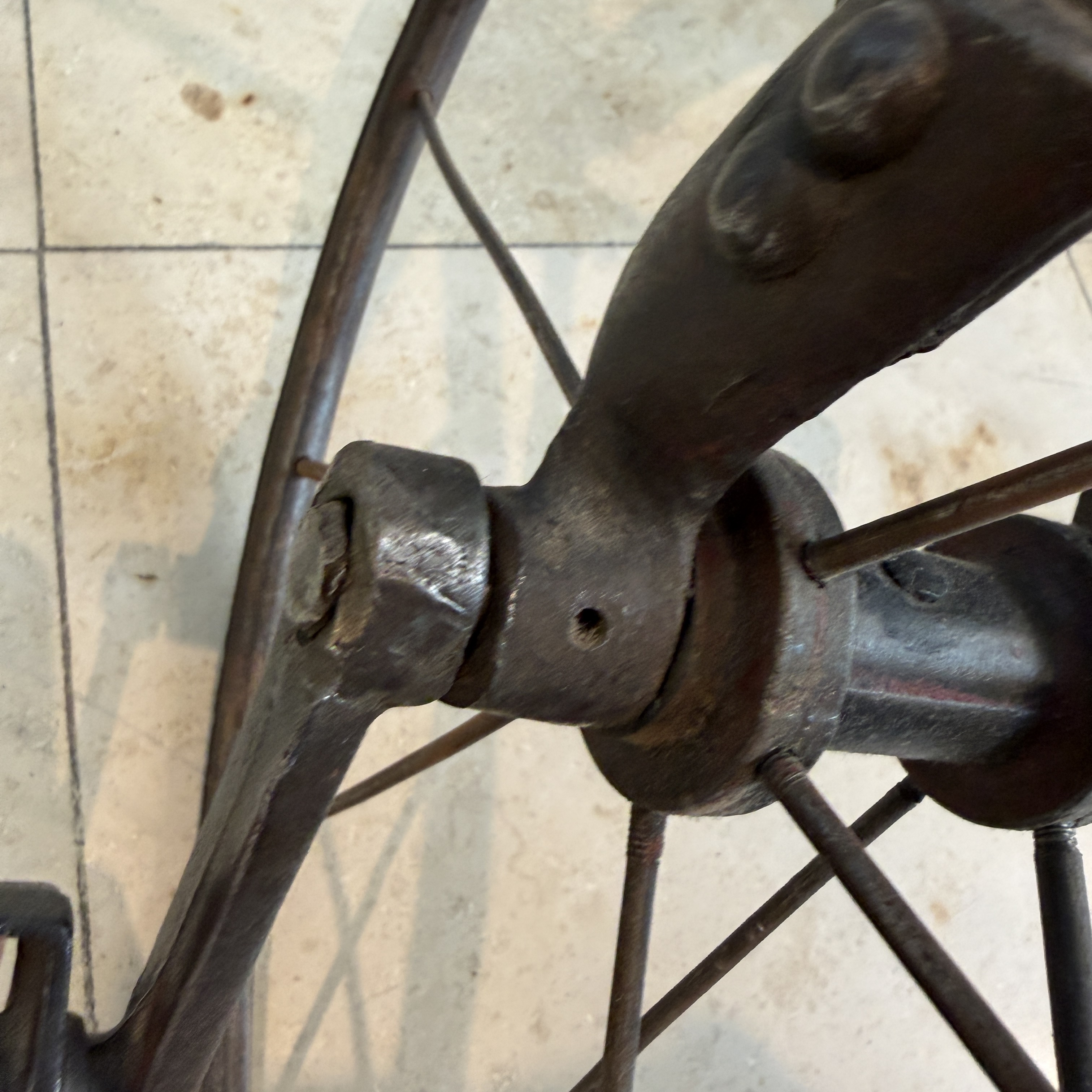 An iron child's tricycle or velocipede — 照片 14