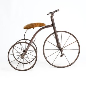 An iron child's tricycle or velocipede — 照片 4