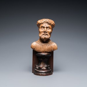 An Italian alabaster bust of a bearded man on a later wooden stand, 16th C. — 照片 2