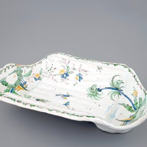 An Italian asparagus plate, Nove di Bassano, Antonibon workshop, 18th C. — 照片 1