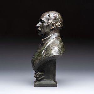 An Italian bronze 'Memento Mori' bust with removable face, 19/20th C. — photo 4