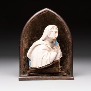 An Italian 'Luca Della Robbia'-style fragment of Saint John The Evangelist, 2nd half 15th C. — photo 1