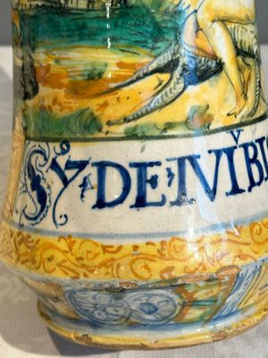 An Italian maiolica albarello with the arms of Boerio, Angelo and Ludovico Picchi workshop, Casteldurante, ca. 1562-1563 — 照片 12