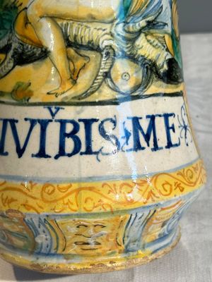 An Italian maiolica albarello with the arms of Boerio, Angelo and Ludovico Picchi workshop, Casteldurante, ca. 1562-1563 — 照片 13