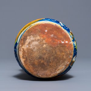 An Italian maiolica drug jar of 'albarello' type, Venice, 2nd half 16th C. — 照片 5