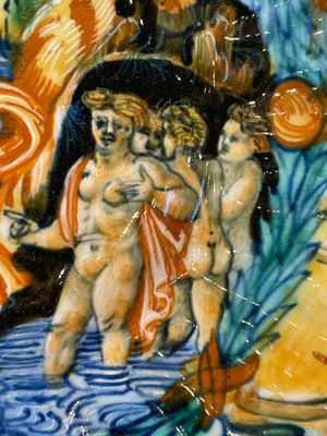 An Italian maiolica 'Istoriato' crespina with Diana and Actaion, workshop of Angelo and Ludovico Picchi, Casteldurante, ca. 1550 — foto 3