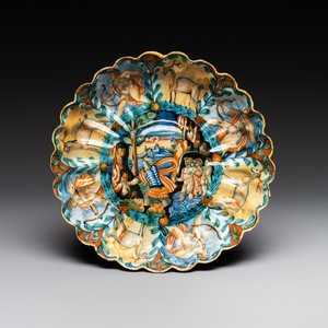 An Italian maiolica 'Istoriato' crespina with Diana and Actaion, workshop of Angelo and Ludovico Picchi, Casteldurante, ca. 1550 — foto 1
