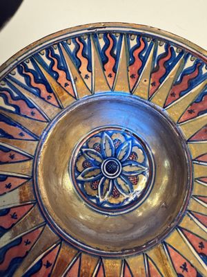 An Italian maiolica lustreware deep plate, Gubbio, 16th C. — foto 21