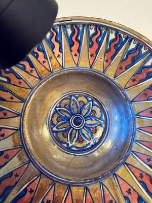 An Italian maiolica lustreware deep plate, Gubbio, 16th C. — foto 22