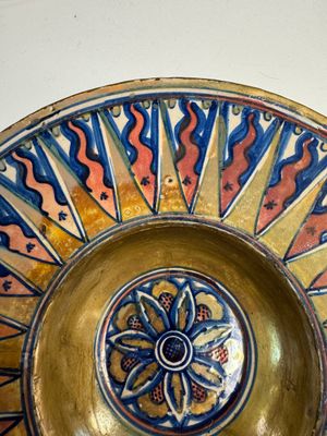 An Italian maiolica lustreware deep plate, Gubbio, 16th C. — foto 3