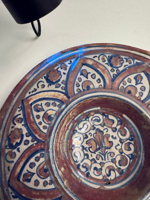 An Italian maiolica lustreware deep plate, Gubbio, 16th C. — foto 12