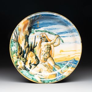 An Italian maiolica plate istoriato 'Hercules & Lichas', Urbino, 16th C. — photo 1