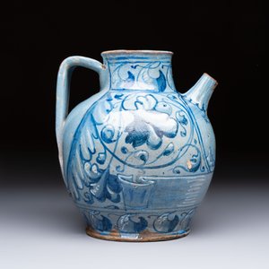 An Italian maiolica wet drug jar, Venice, dated 1573 — foto 4