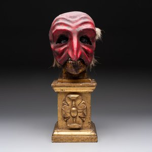An Italian masked 'petrified' head on giltwood base, mixed media, 19/20th C. — photo 1