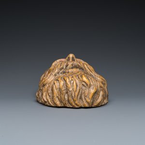 An Italian red marble 'Neptune' fountain head, 17/18th C. — 照片 4
