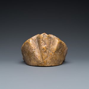 An Italian red marble 'Neptune' fountain head, 17/18th C. — 照片 6