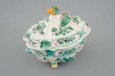An Italian tureen and cover, Cerreto Sannita, Naples, Italy, 18th C.