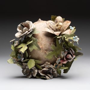 An Italian 'vanitas' or 'memento mori' skull mounted on wooden base, 19/20th C. — photo 5