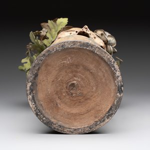 An Italian 'vanitas' or 'memento mori' skull mounted on wooden base, 19/20th C. — photo 6