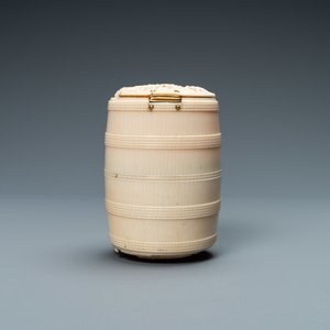An ivory barrel-shaped 'Bacchanalia' box, France, 18th C. — photo 5