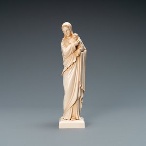 An ivory figure of a Madonna with child, Dieppe, France, early 20th C. — photo 2