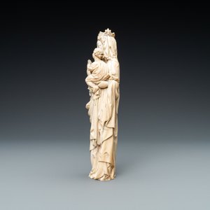 An ivory figure of a Madonna with child, probably France, 19th C. — 照片 3