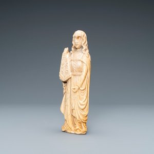An ivory figure of Saint Barbara, 19th C. — photo 1