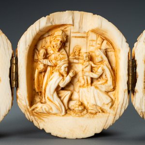 An ivory triptych ball depicting 'The adoration of the magi', France, 19th C. — 照片 4