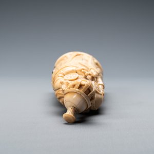 An ivory triptych figure depicting Joan of Arc, Dieppe, France, 19th C. — 照片 7