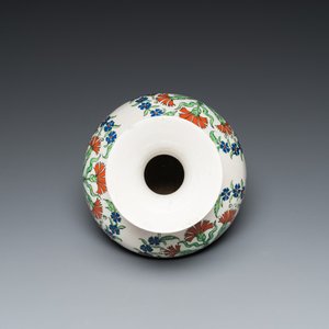 An Iznik-style vase, Samson, France, 19th C. — photo 6