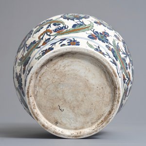 An Iznik-style vase with floral design, Samson, Paris, 19e eeuw — 照片 6