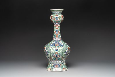 An large Iznik-style garlic head vase, Boch Frères Keramis, 20th C.