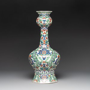 An large Iznik-style garlic head vase, Boch Frères Keramis, 20th C. — photo 3