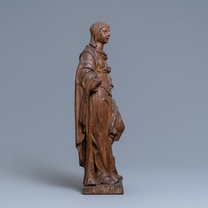 An oak figure of a female saint crushing a griffin, 2nd half 16th C. — 照片 3