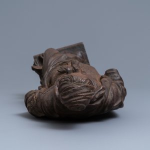 An oak figure of a female saint crushing a griffin, 2nd half 16th C. — 照片 6